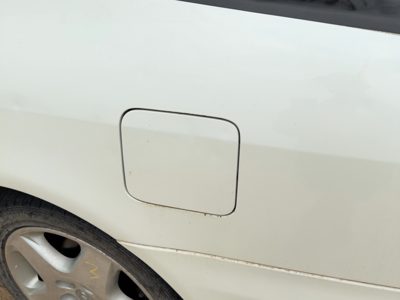 2000-2001 Infiniti I30 Fuel Tank Door With Hinge Gas Lid Oem Filler White