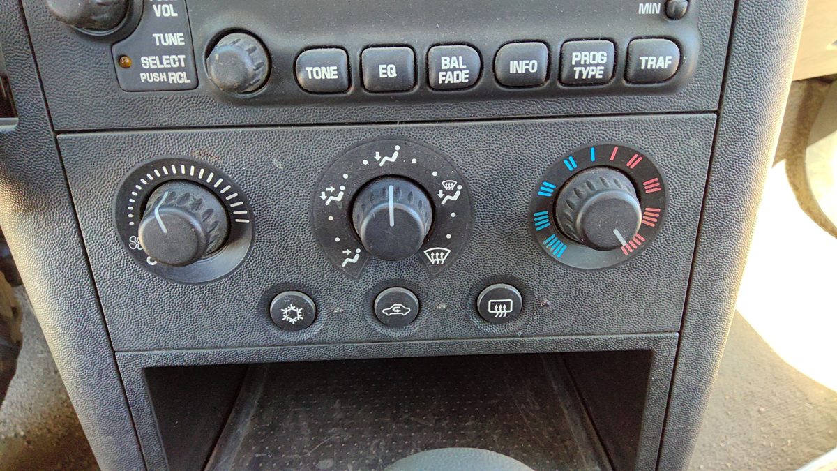 04-08 Grand Prix Temperature Control Module In Dash Heater Ac Head Unit Oem