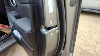 2014-2019 Kia Soul Passenger Right Front Door Latch With Rods/Cables Oem