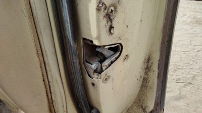 1980 Cadillac Deville Passenger Right Front Door Latch With Rods/Cables Oem