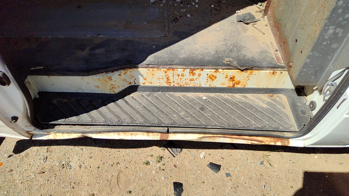 2006 Sprinter Van 3500 Passenger Right Rear Back Lower Sill Step Kick Trim Panel