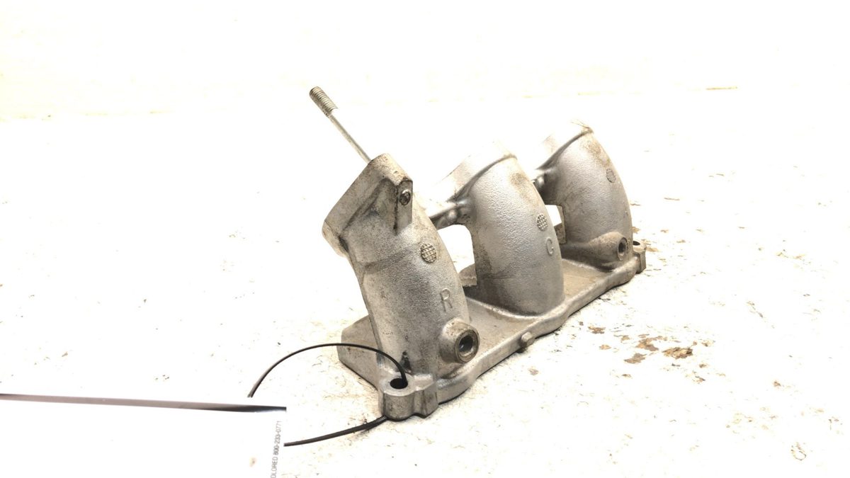 2005-2008 Acura Tl Passenger Right Lower Intake Manifold Injector Base 3.2L
