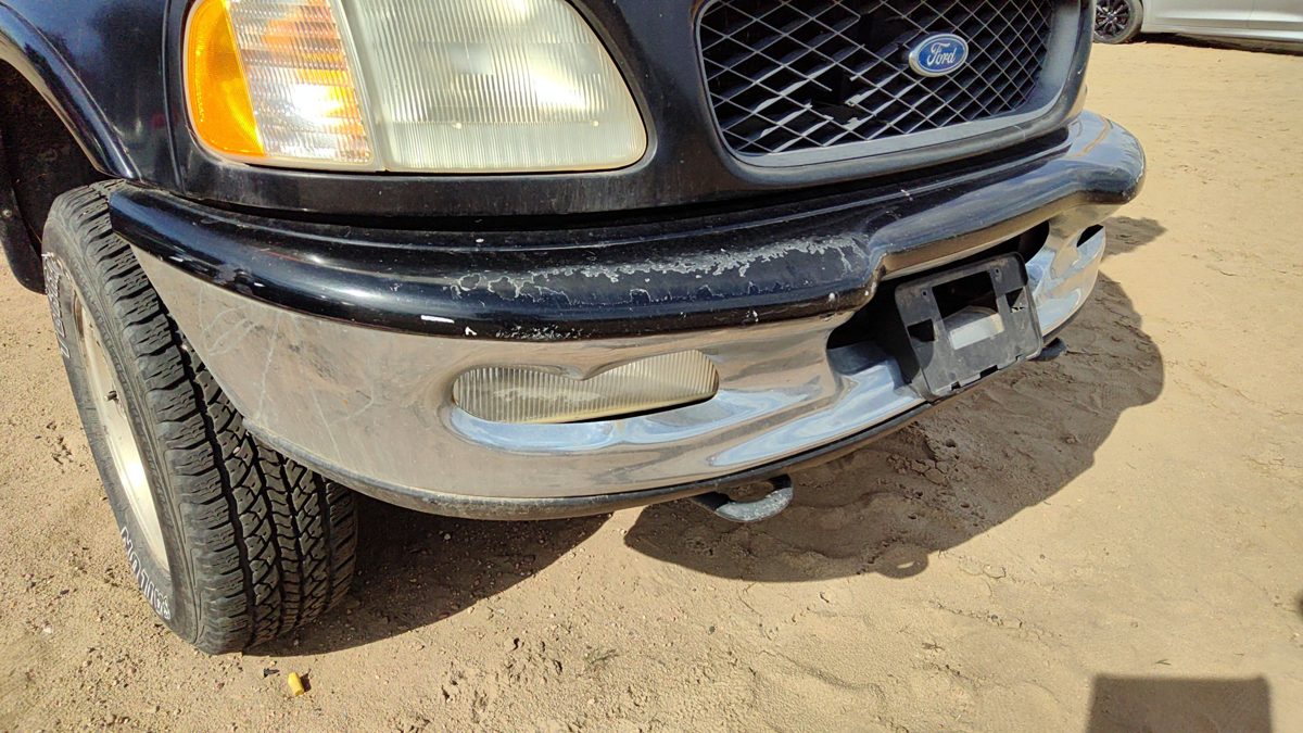 1997 Ford Pickup F150 Front Bumper Assy.