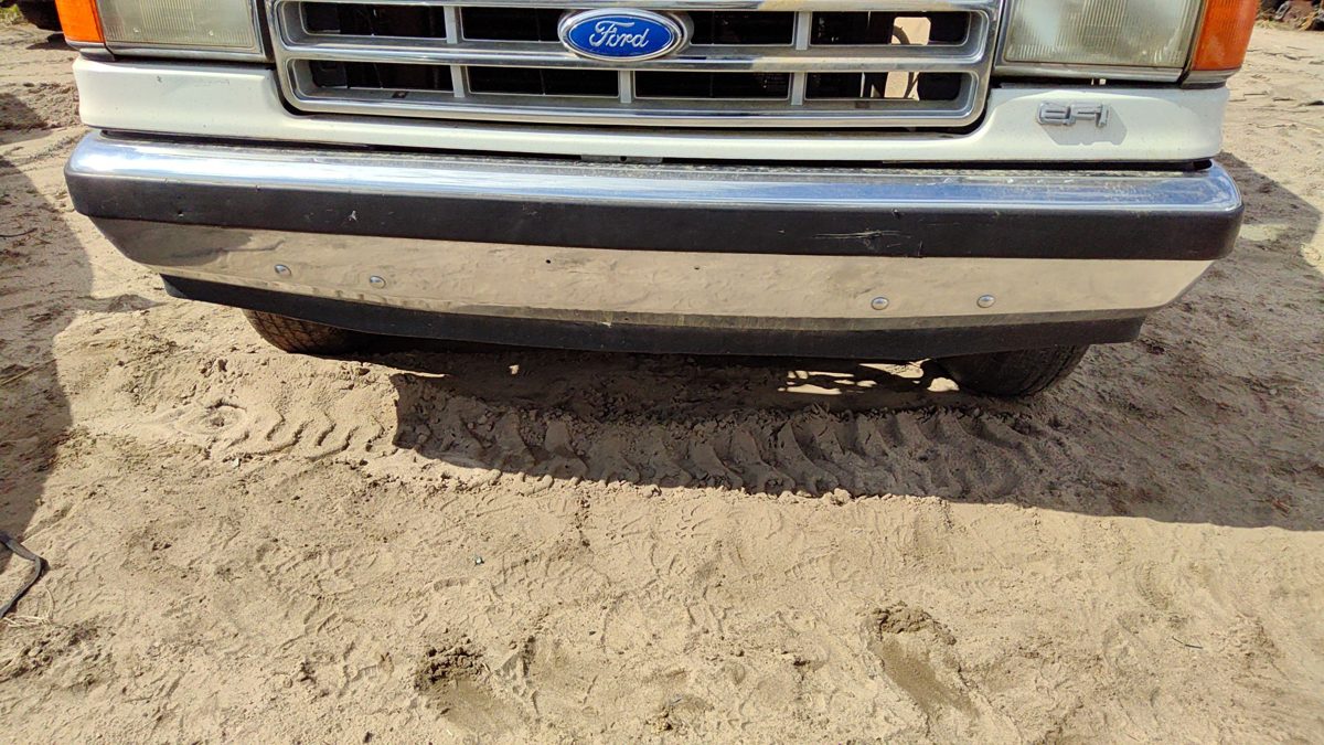 1987-1991 Ford F150 Chrome Front Bumper Assembly With Mount Brackets Oem