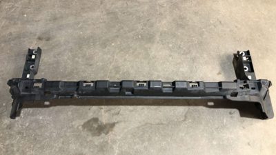 2011-2016 Ford F250 Lower Grille Radiator Support Bracket Oem 6.7L
