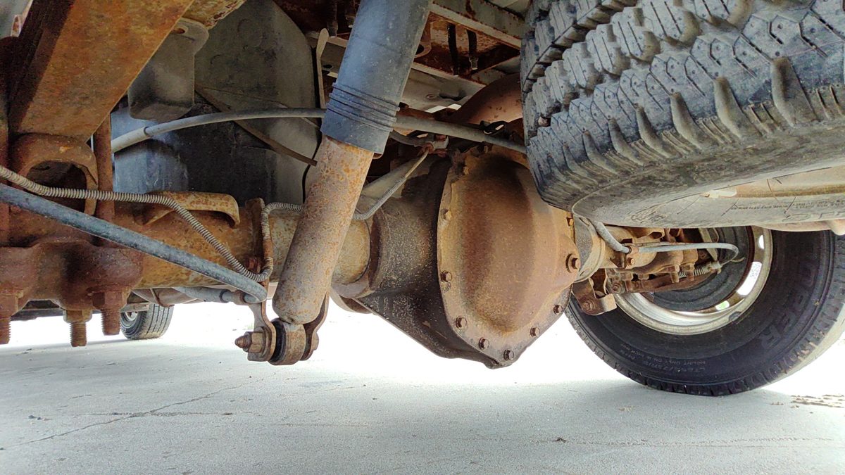 2002 Gmc Sierra 2500 Rear Axle Assy.