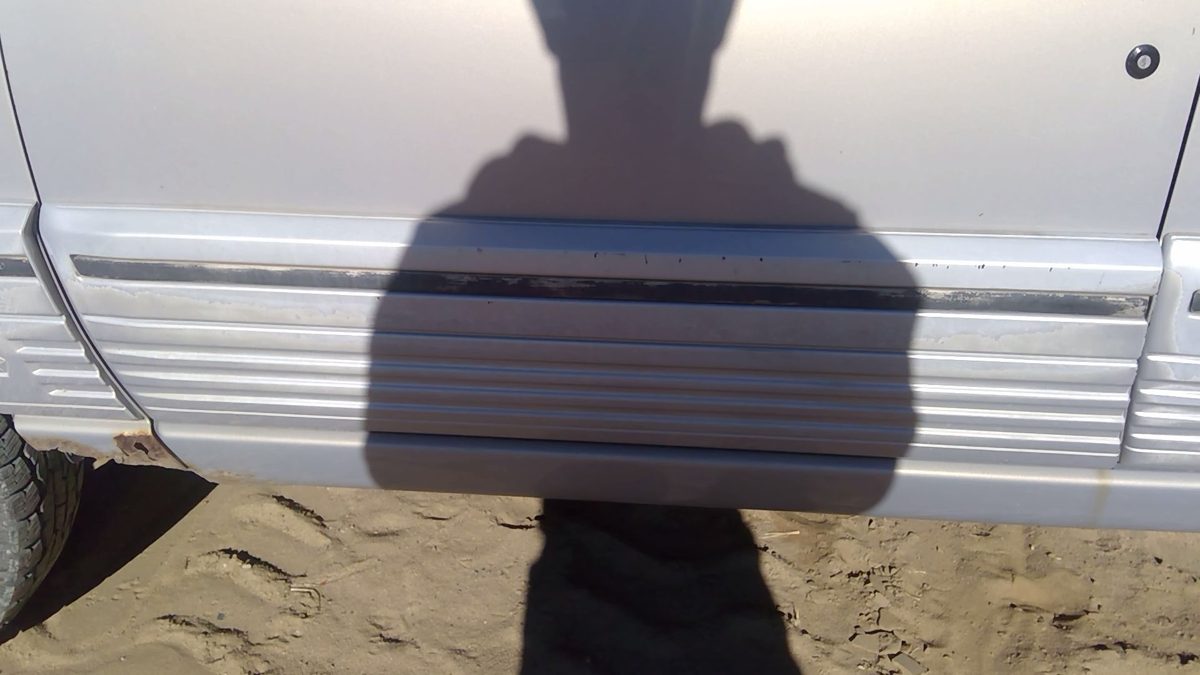 1994 Jeep Grand Cherokee Driver Left Front Moulding From Door Trim Strip Silver