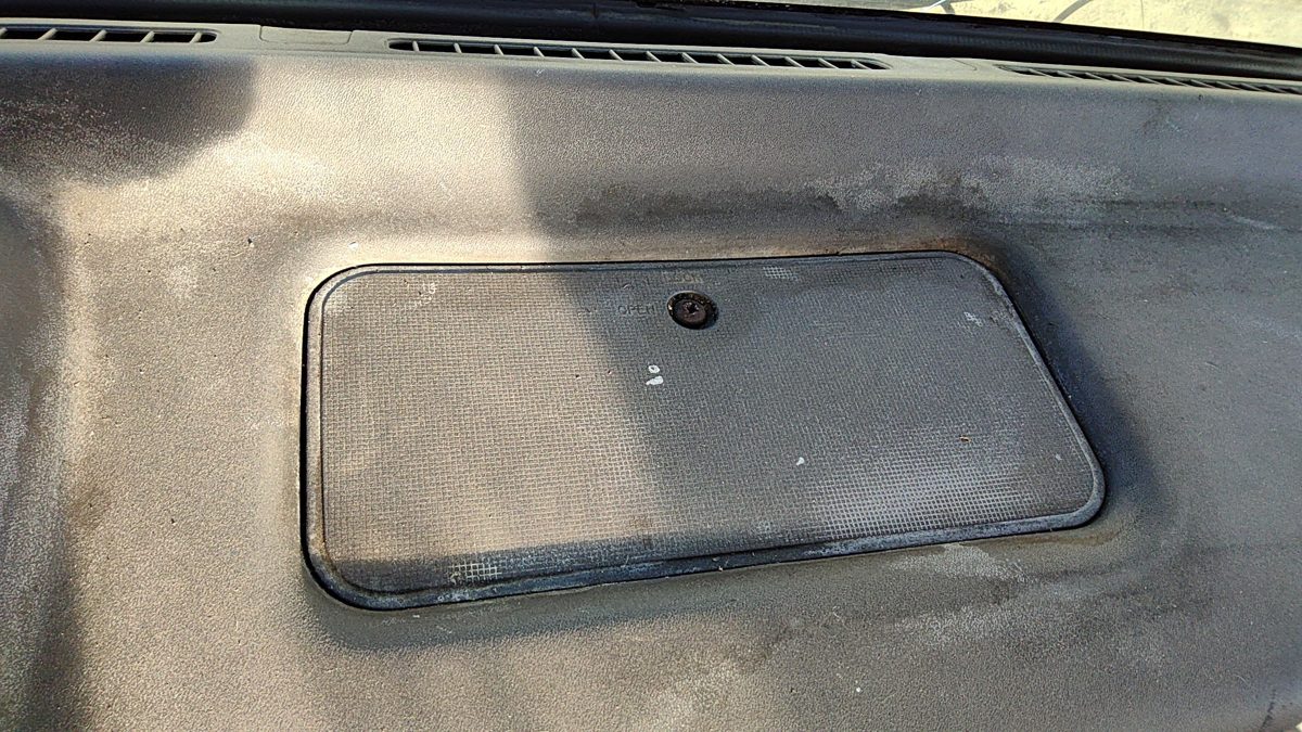 1996 Isuzu Npr Top Dash Cubby Oem Gray