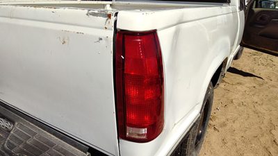 1988-1999 Chevy Silverado 1500 Passenger Right Tail Light Brake Lamp Oem Rear