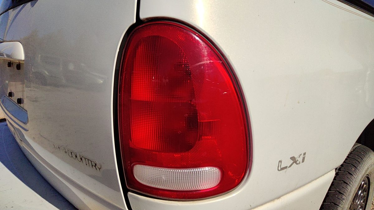1998 Chrysler Town Cntry Tail Light Assembly