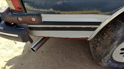 1994 Chevy S10 Blazer Passenger Right Rear Moulding On Quarter Panel Oem Blue