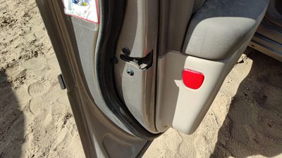 2002 Cadillac Deville Dts Driver Left Front Door Latch With Rods/Cables Oem