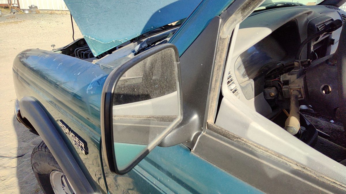 1995-2005 Ford Ranger Driver Left Side Mirror Manual Door Mounted Oem F57z17683a