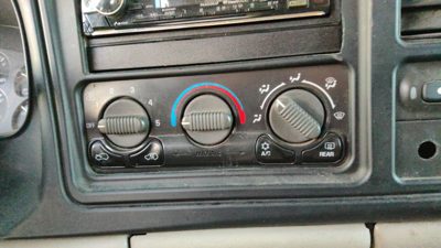 2000-2002 Chevy Suburban Temperature Control Module In Dash Heater Ac Head Unit
