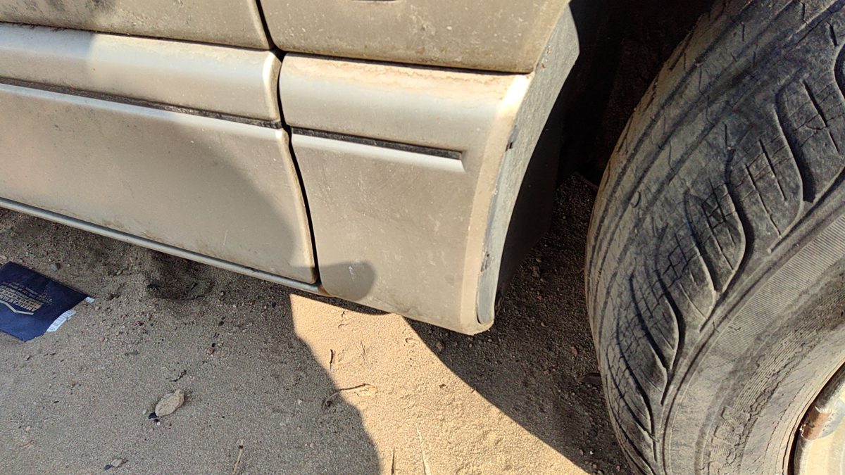 1993 Saturn Sc2 Coupe Passenger Right Moulding From Fender Oem Trim Strip Gold