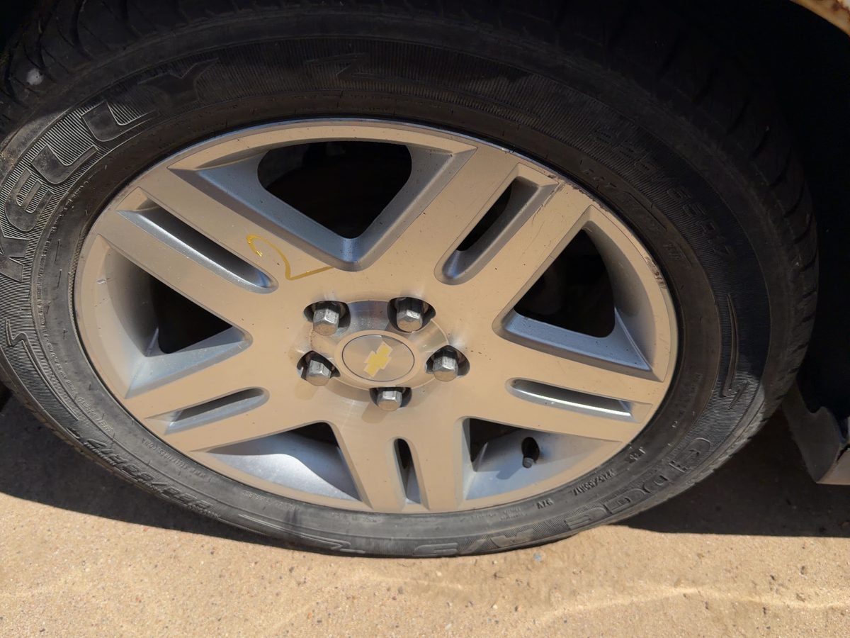 06-07 Monte Carlo 17" Wheel Factory 5 Spoke Rim #2 17X6-1/2 Machined Finish