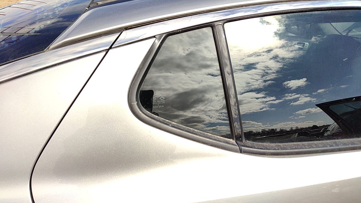 11-16 Kia Optima Sx Passenger Right Rear Vent Window Back Door Glass With Frame