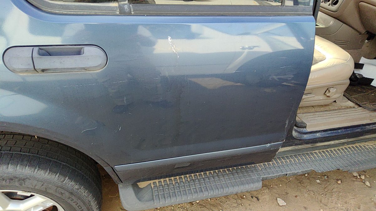 2005 Ford Explorer Rear Door