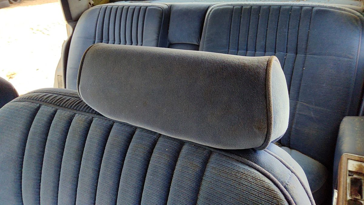1984 Deville Sedan Lh Driver Left Head Rest Oem Cloth Blue
