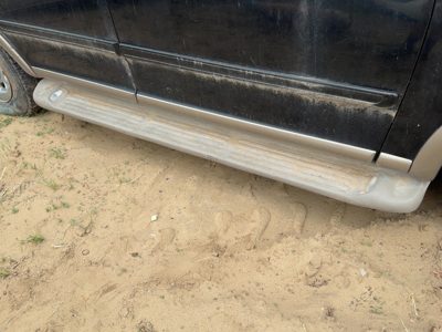 2000-2002 Ford Expedition Passenger Right Running Board Side Step Oem 4X4 Black