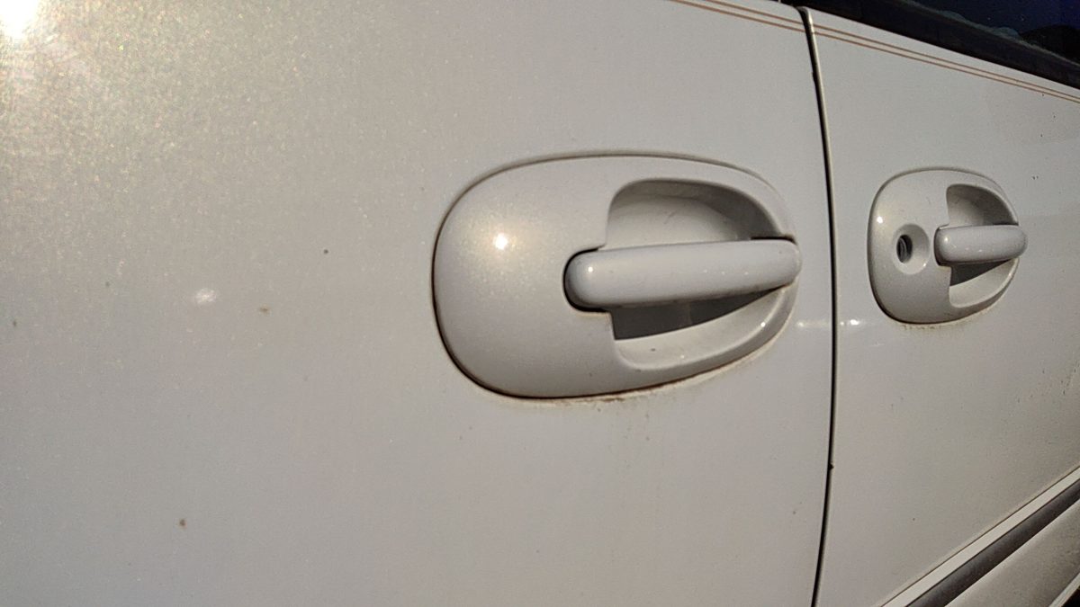 98 Town & Country Passenger Right Rear Outside Door Handle Back Pwp Golden White