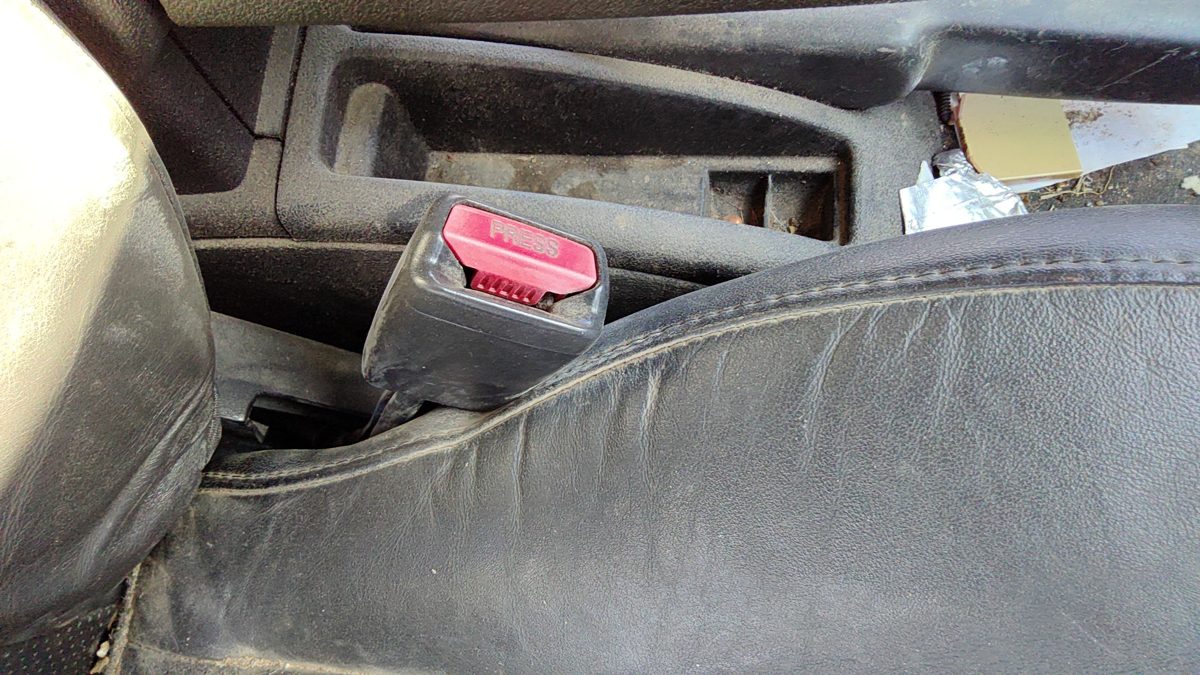 05-07 Cobalt Coupe Passenger Right Front Seat Belt Buckle Receiver Oem 192 Ebony