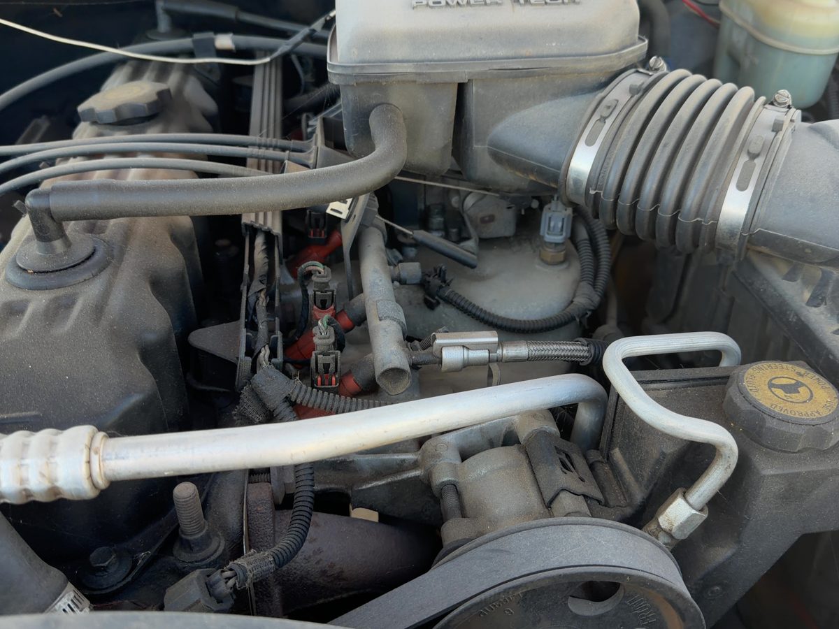 1999-2004 Jeep Grand Cherokee Intake Manifold Oem 4.0L 04854197Aa