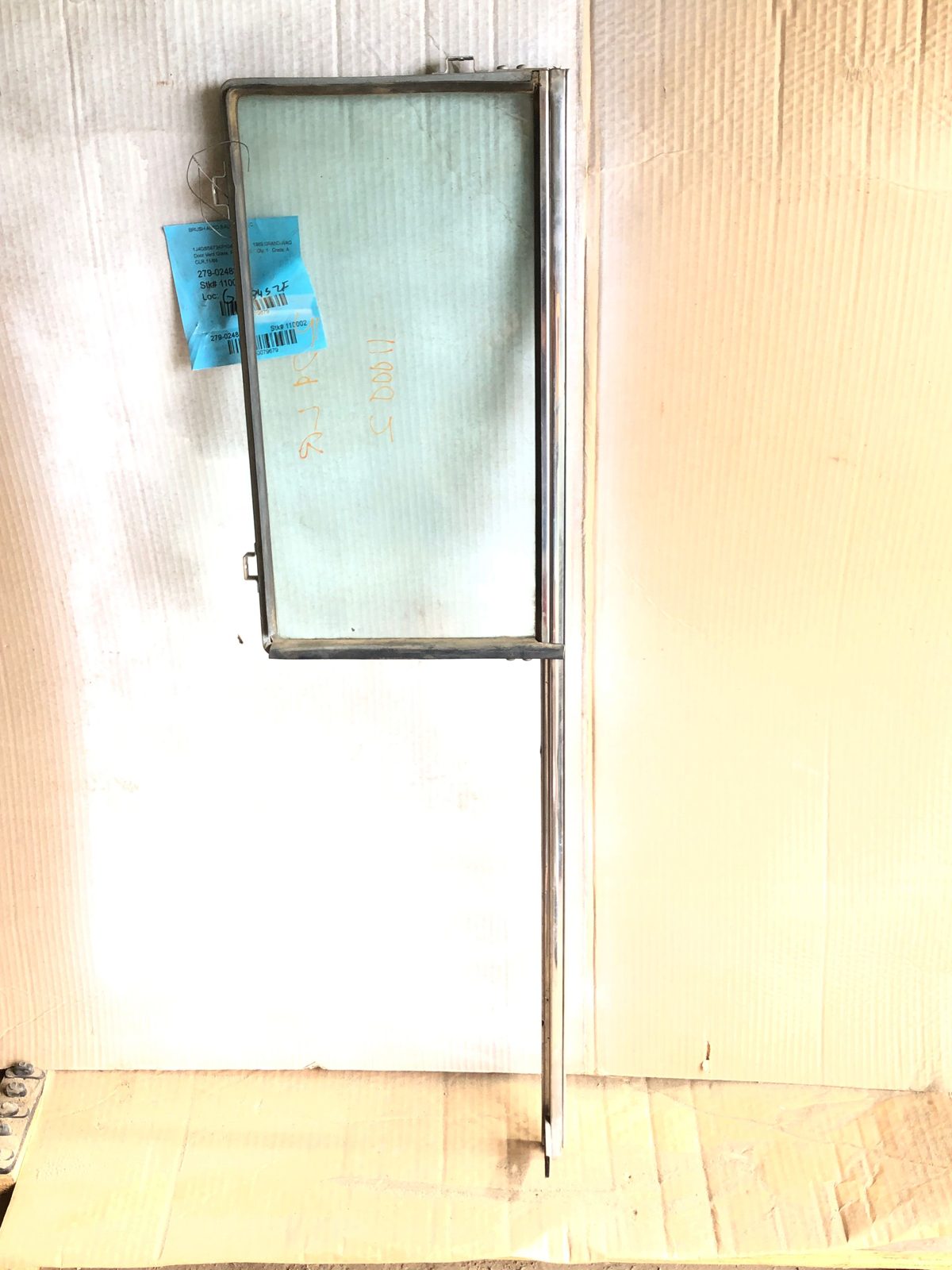 84-91 Wagoneer Driver Left Rear Vent Window Small Back Door Glass With Frame