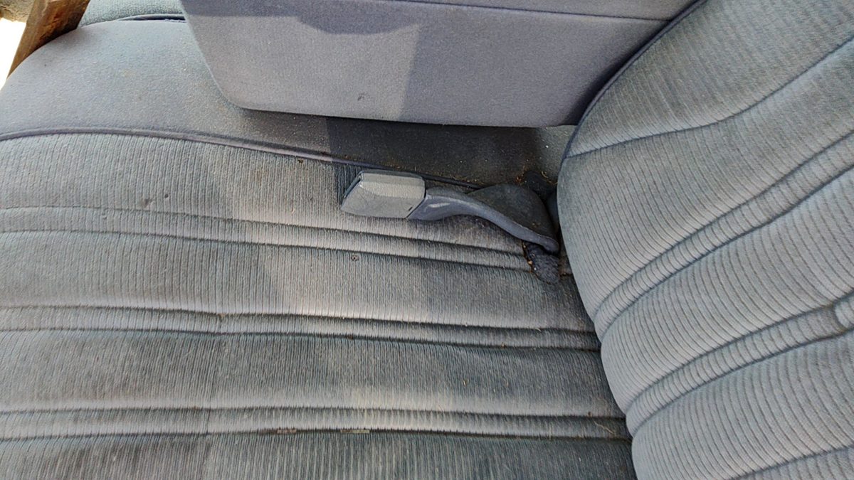 94-96 Olds Cutlass Ciera Passenger Right Front Seat Belt Retractor Shoulder Blue