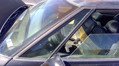 1991-96 Buick Park Ave Driver Left Front Vent Window Small Door Glass With Frame
