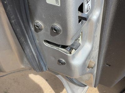 2006-2007 Ford Fivehundred Driver Left Rear Door Latch With Rods/Cables Oem Back
