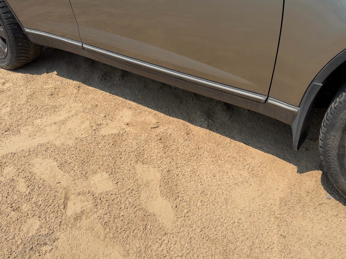 2003 Infiniti Fx Series Rocker Moulding