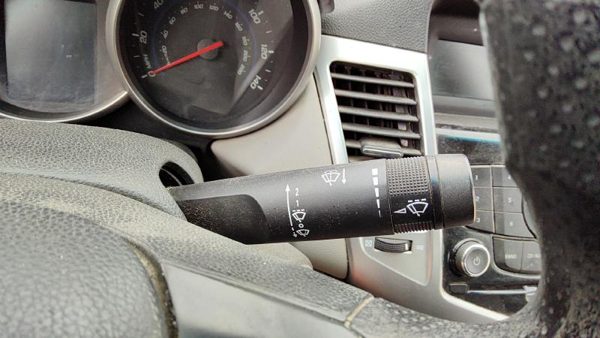 2011 Chevy Cruze Combination Switch Windshield Wiper Control Column Lever — photo 3