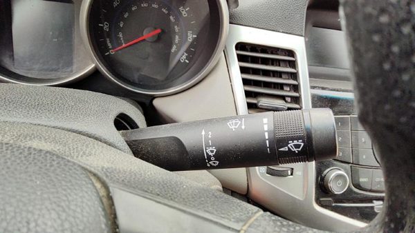 2011 Chevy Cruze Combination Switch Windshield Wiper Control Column Lever — photo 2