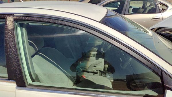 2002-2006 Nissan Altima Passenger Right Front Side Window Door Glass Oem — photo 2