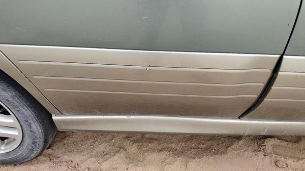 00-04 Legacy Outback Passenger Right Rear Moulding From Door Oem Back Trim Strip — photo 3