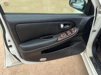 00-01 Infiniti I30 Driver Left Front Door Trim Panel With Master Switch Black