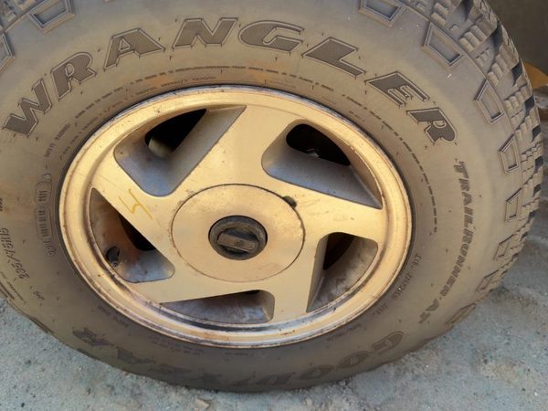 1991-1994 Ford Explorer 2 Dr 15" Aluminum Wheel Oem Factory 5 Hole Rim #4 — photo 4