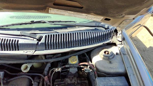 2001 Dodge Neon Windshield Wiper Cowl Vent Trim Panel Oem Cover — photo 2