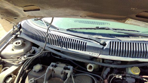 2001 Dodge Neon Windshield Wiper Cowl Vent Trim Panel Oem Cover — photo 4