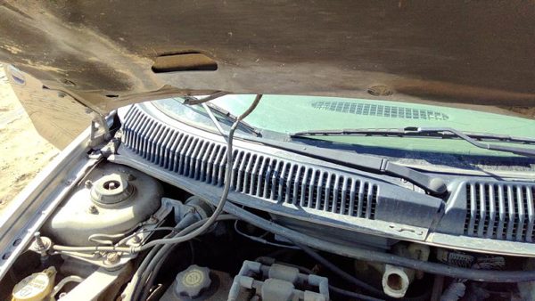 2001 Dodge Neon Windshield Wiper Cowl Vent Trim Panel Oem Cover — photo 5