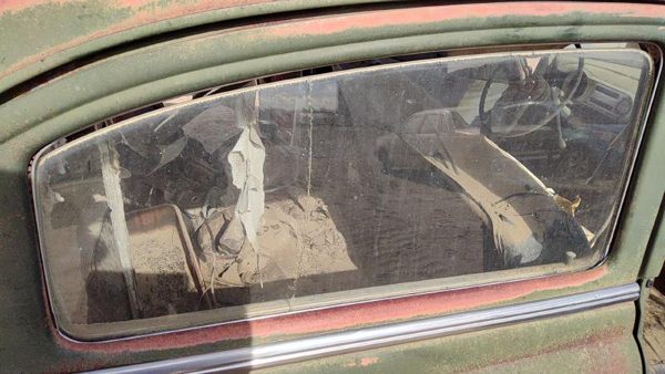 53-54 Bel Air 150 Sedan Passenger Right Rear Side Window Door Glass Back Cracked — photo 6