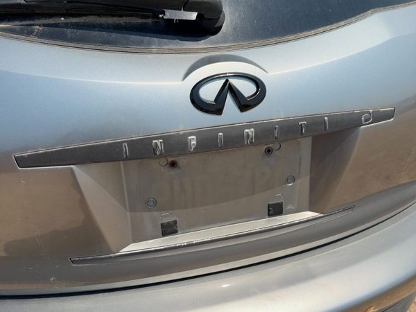 03 Fx45 License Plate Trim Surround Panel Tail Trunk Finish Diamond Graphite Wv2 — photo 4