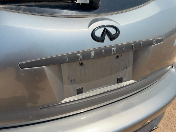 03 Fx45 License Plate Trim Surround Panel Tail Trunk Finish Diamond Graphite Wv2 — photo 1