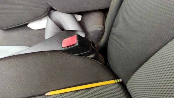 2004-2005 Ford F150 Driver Left Front Seat Belt Buckle Receiver Oem Gray Me — photo 1