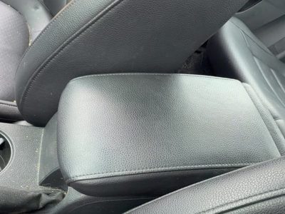 2012-2018 Vw Jetta Center Console Lid Only Oem Arm Rest Fold Down Black