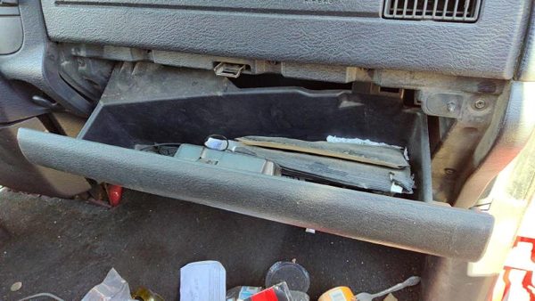 2002-2005 Dodge Ram 1500 Glove Box Assembly Complete Door With Latch Oem Black — photo 2