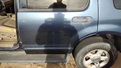 2005 Ford Explorer Rear Door LH Blue Ld