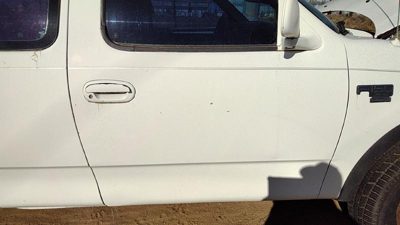 1999 Ford F-150 Front Door RH White Yz