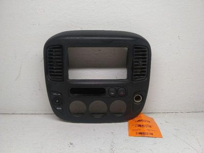 02 Ford Escape Instrument Face Plate 2002 Dash Bezel Radio Trim Surround Panel